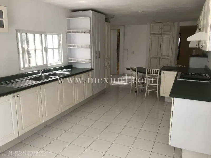 Big And Comfortable In Brisas — residential home in Greater Mérida — photograph 2