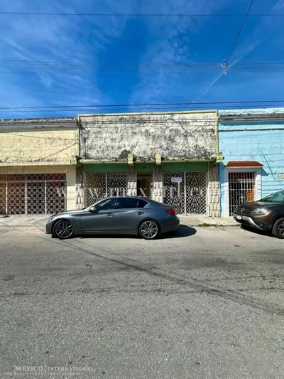 Large Santiago To Renovate — Great Bones & Lot Size — colonial home for sale in Mérida Centro