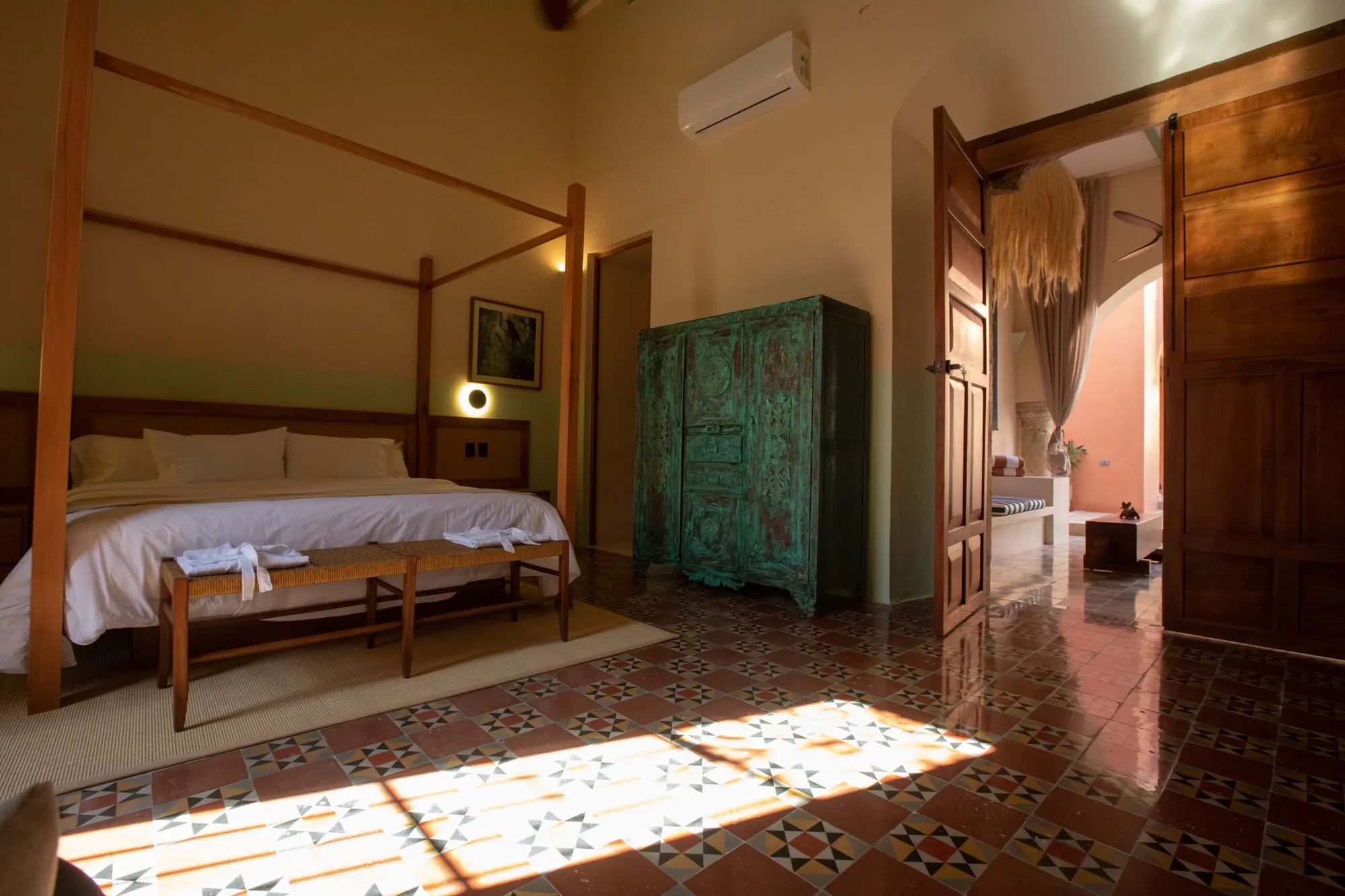 Casa Coral — Turnkey Stunner Santiago Park — colonial home in Mérida Centro — photograph 3