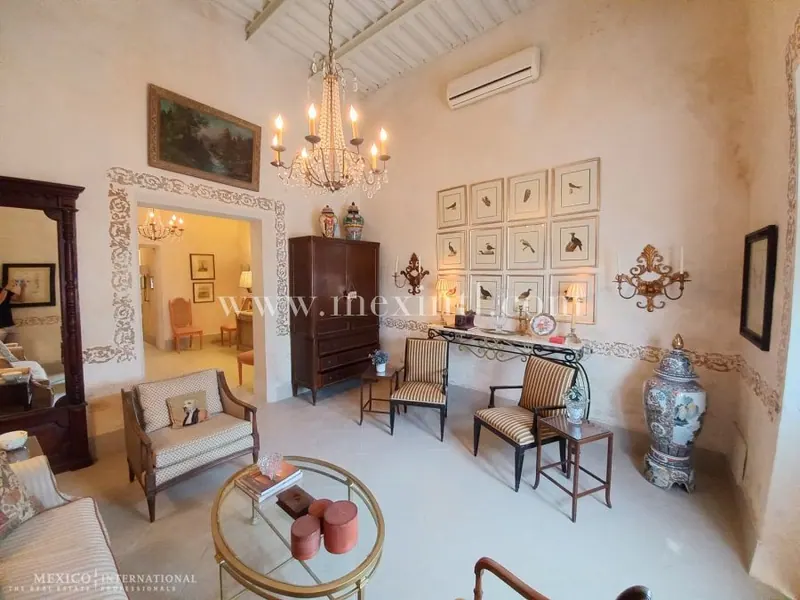 Sophisticated Turn-key Designer’s Home — colonial home for sale in Mérida Centro
