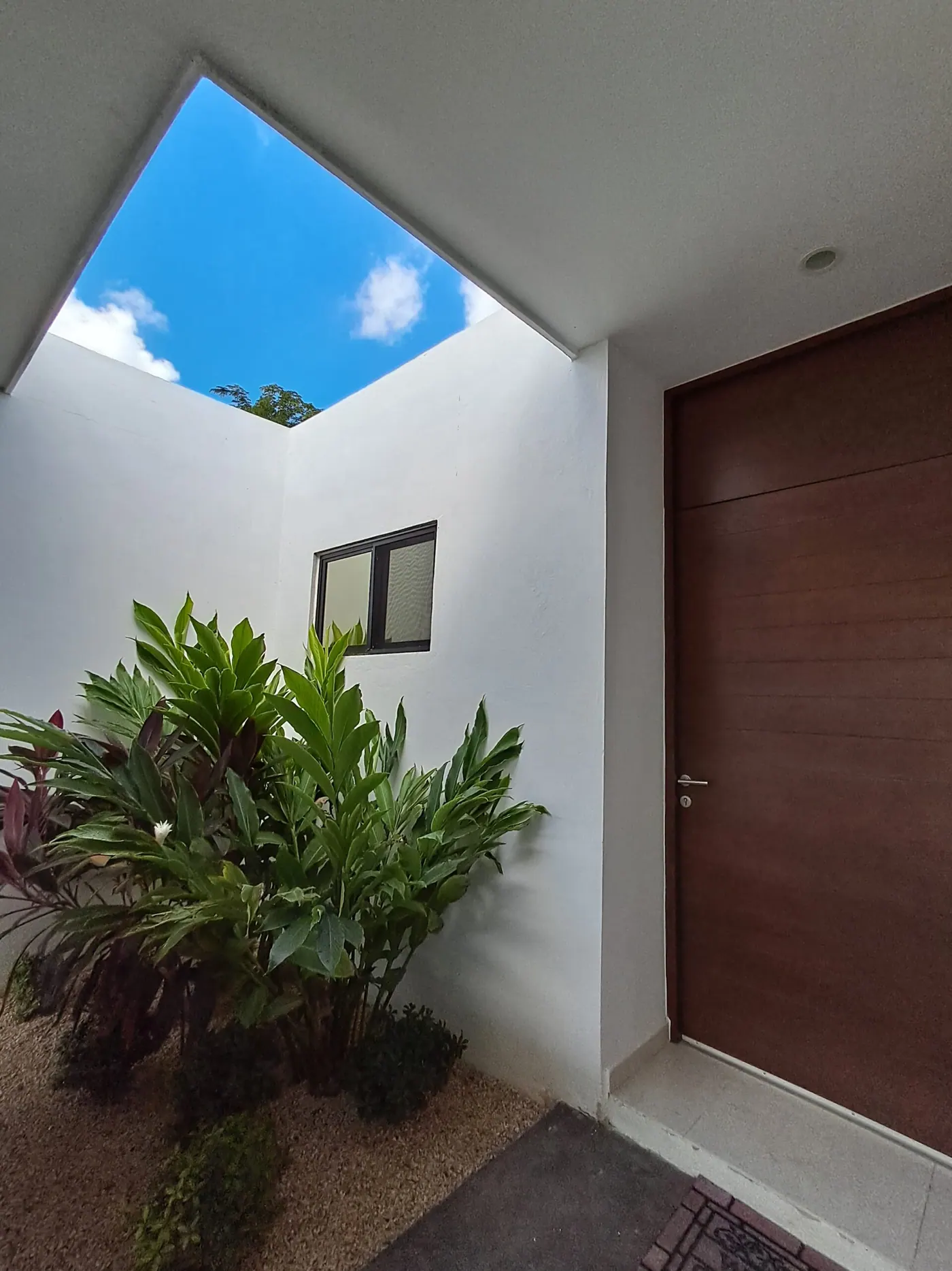 One Story , Luxury Home with Solar Panels! Plus Space for a Casita in back! — residential home in Greater Mérida — photograph 3