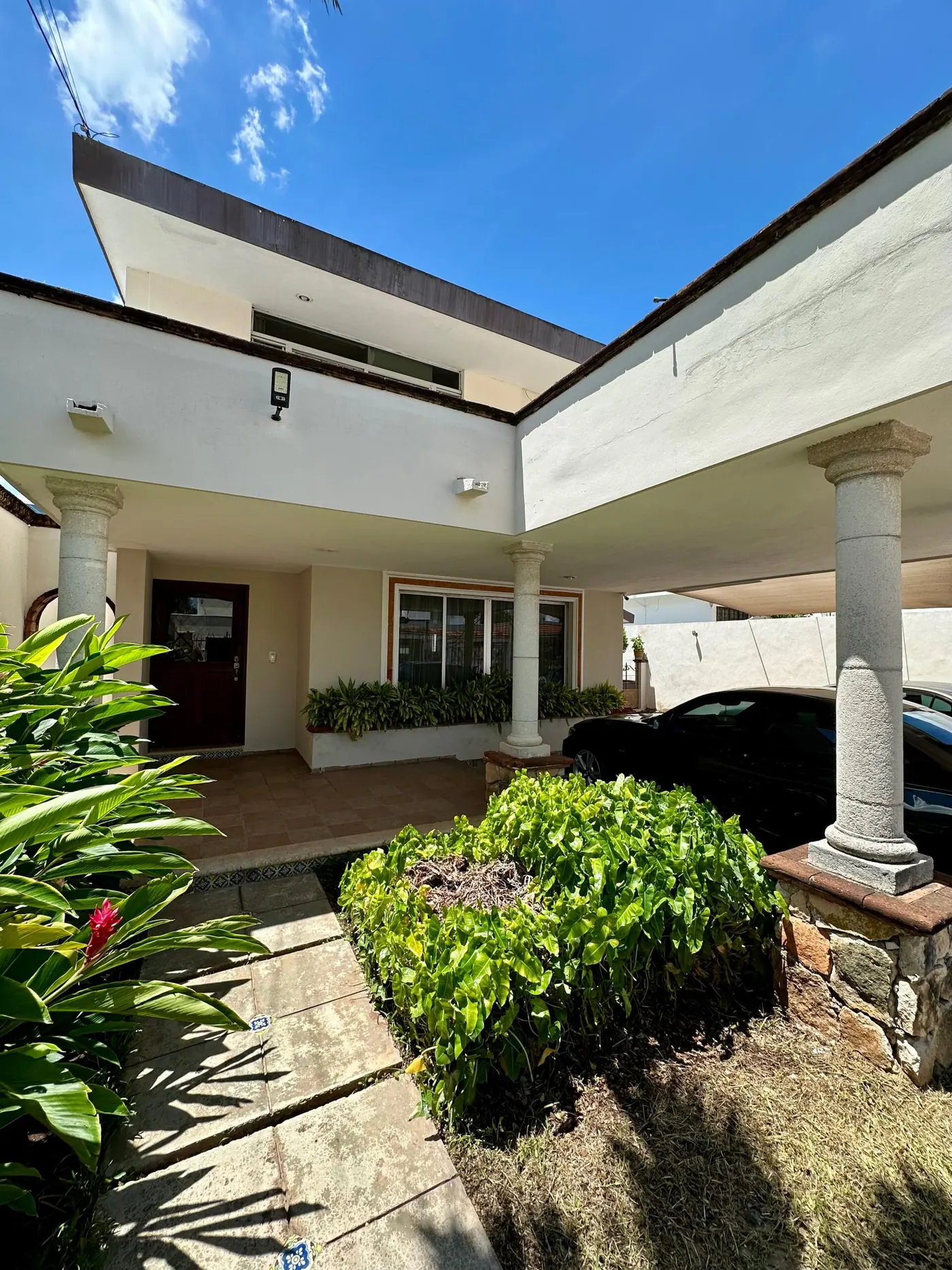 Spacious 2-Level Home with Pool in Colonia México — residential home for sale in Yucatán