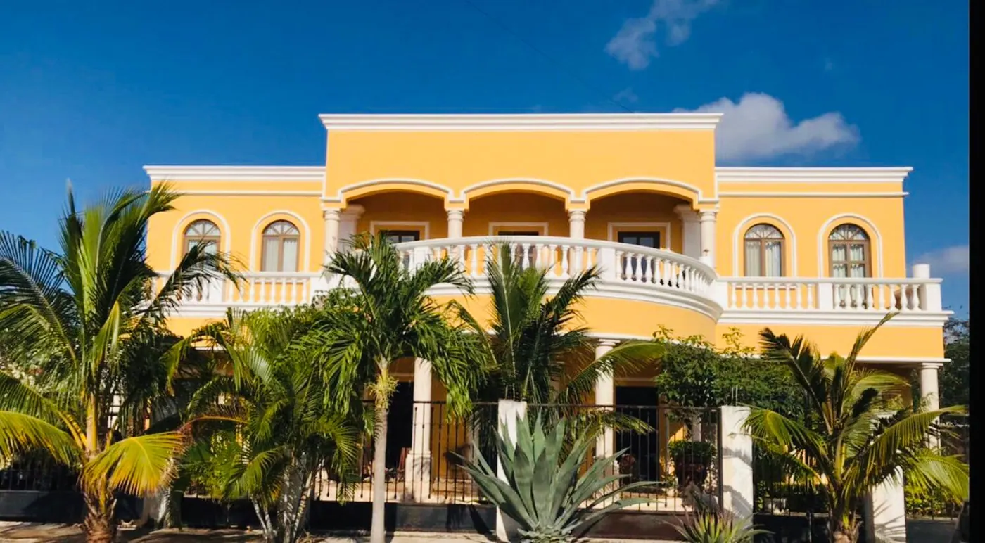 Elegant Estate in the Heart of Cholul — residential home in Greater Mérida — photograph 2