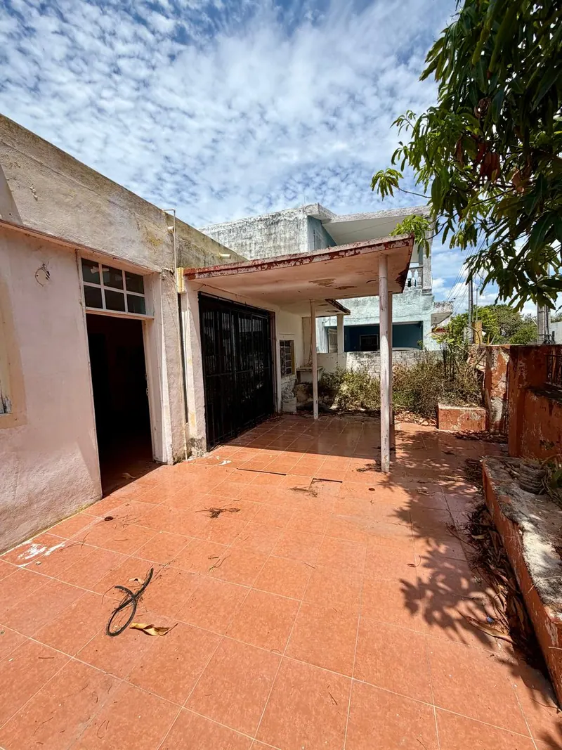 García Ginerés Fixer Upper with Expansion Potential — colonial home in Greater Mérida — photograph 2