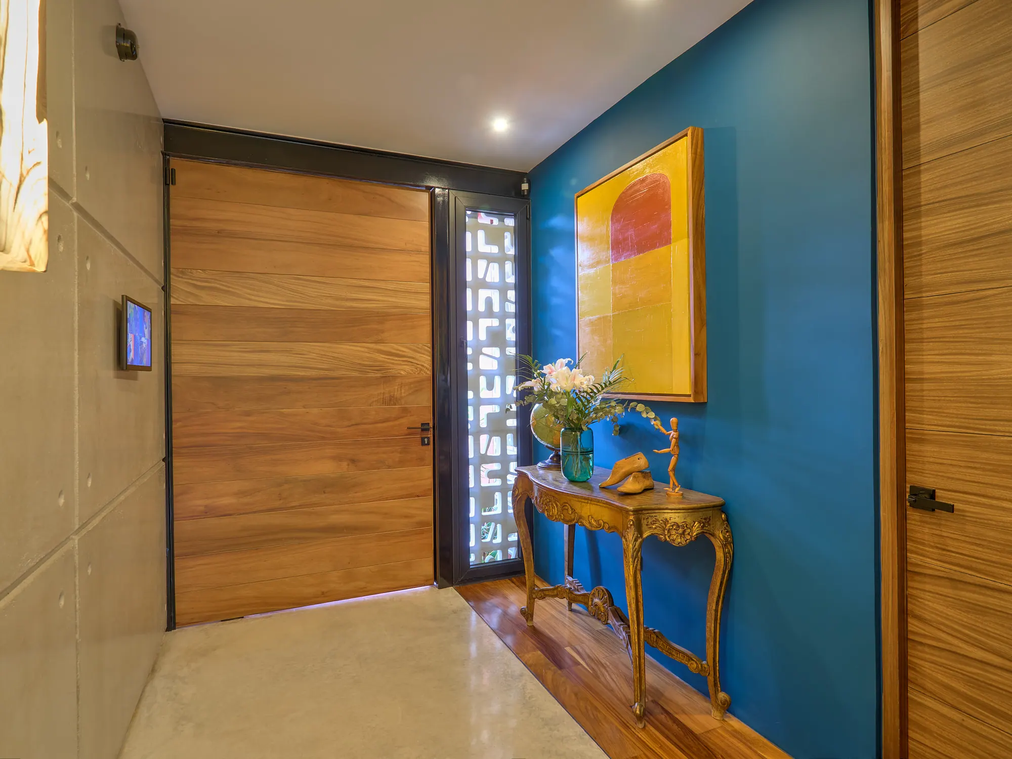 Casa Esencia – Fully Furnished Santiago — colonial home in Mérida Centro — photograph 3