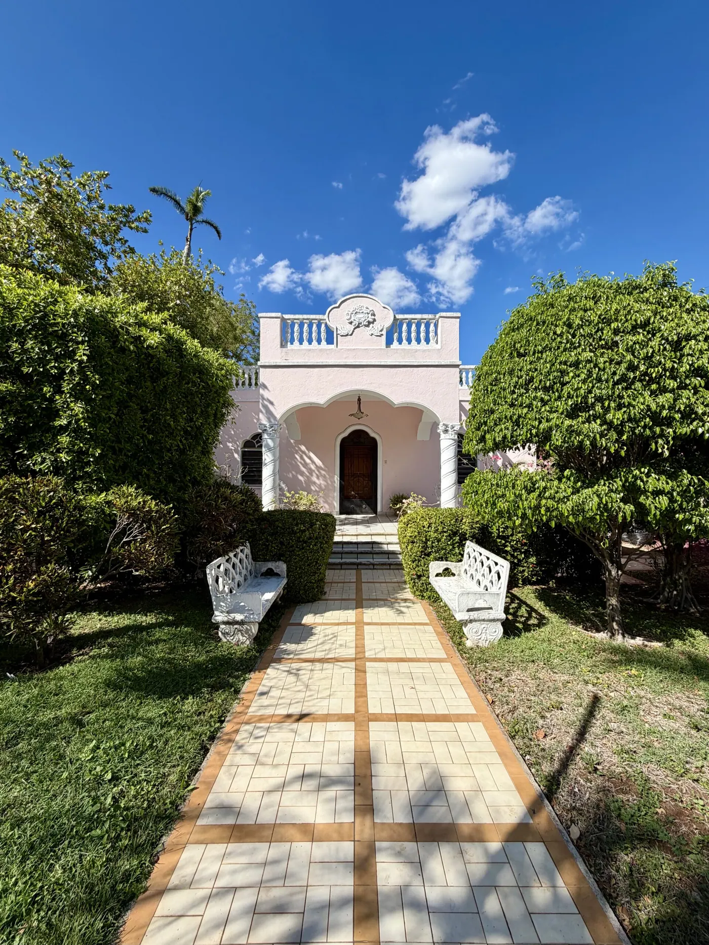 Elegant Garden Property on Iconic Avenida Colón — colonial home for sale in Mérida Centro
