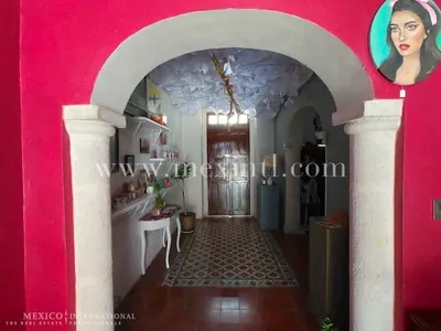 Santiago Solar Colonial Artist B&b — colonial home for sale in Mérida Centro