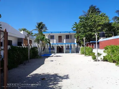 100 Steps From The Chelem Beach! Reduced!!! — beach property for sale in Yucatán Beach