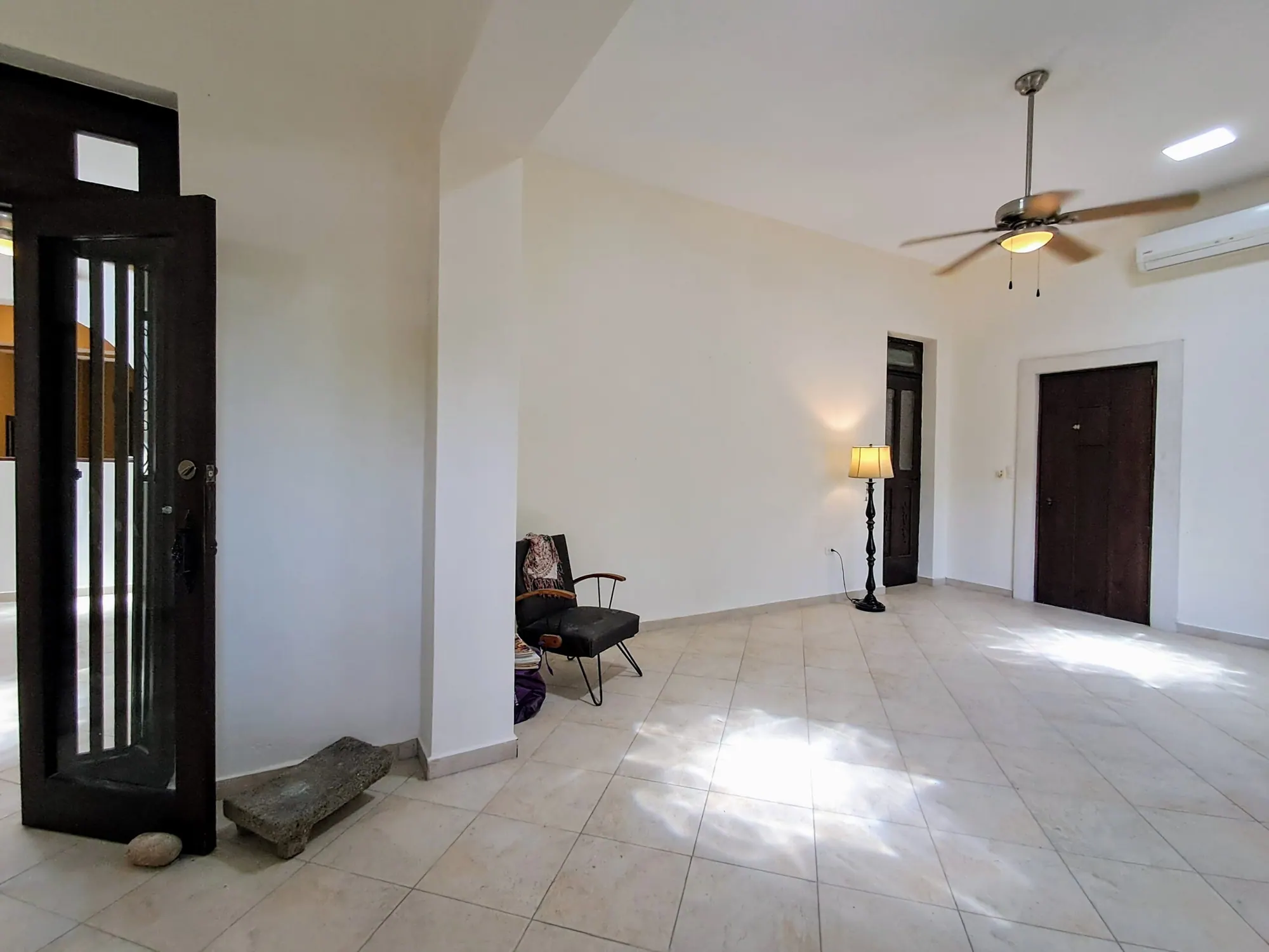 Spacious Mediterranean One Story — colonial home in Mérida Centro — photograph 2