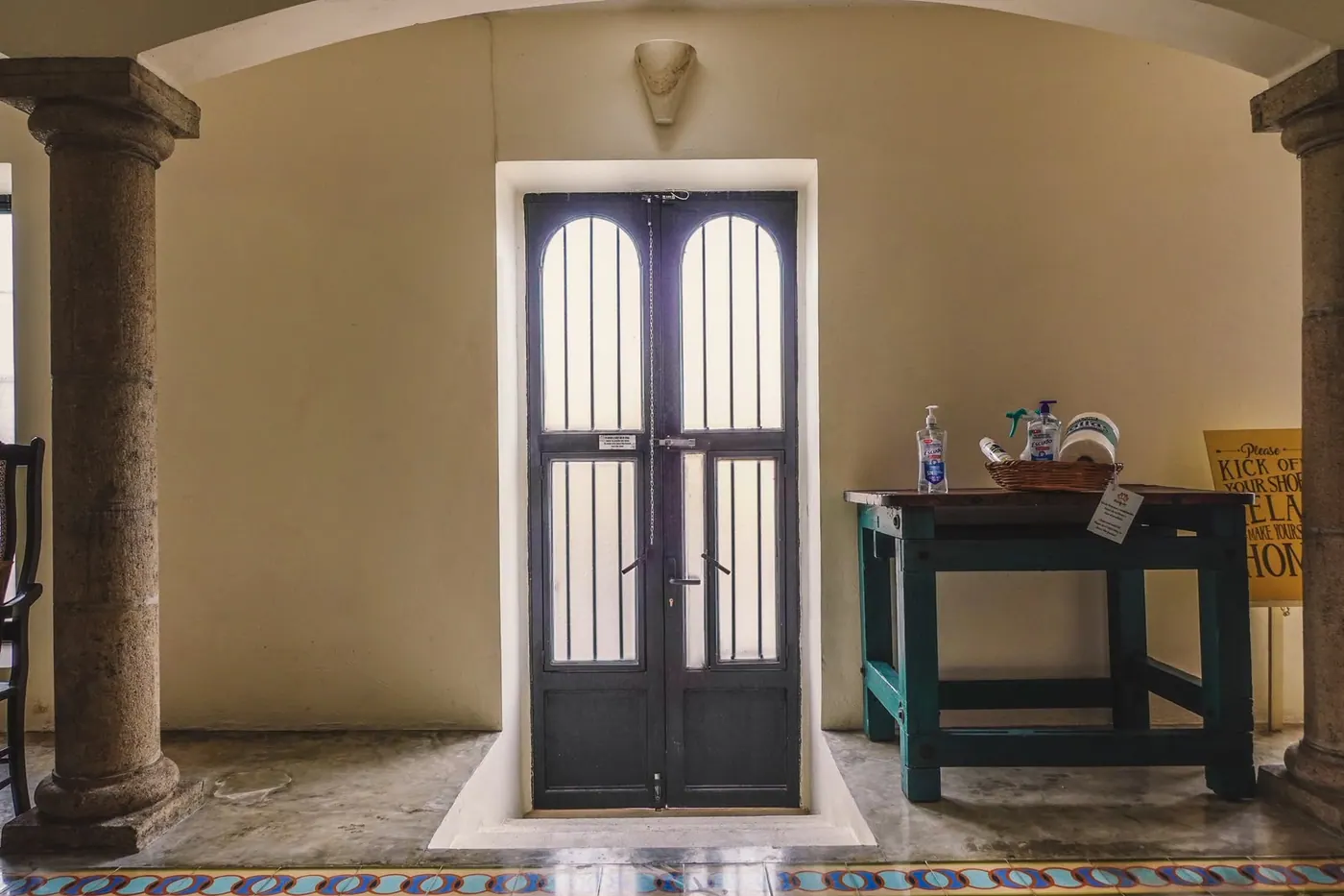 Beautiful Restored Colonial + Apartment In La Ermita — colonial home in Mérida Centro — photograph 2