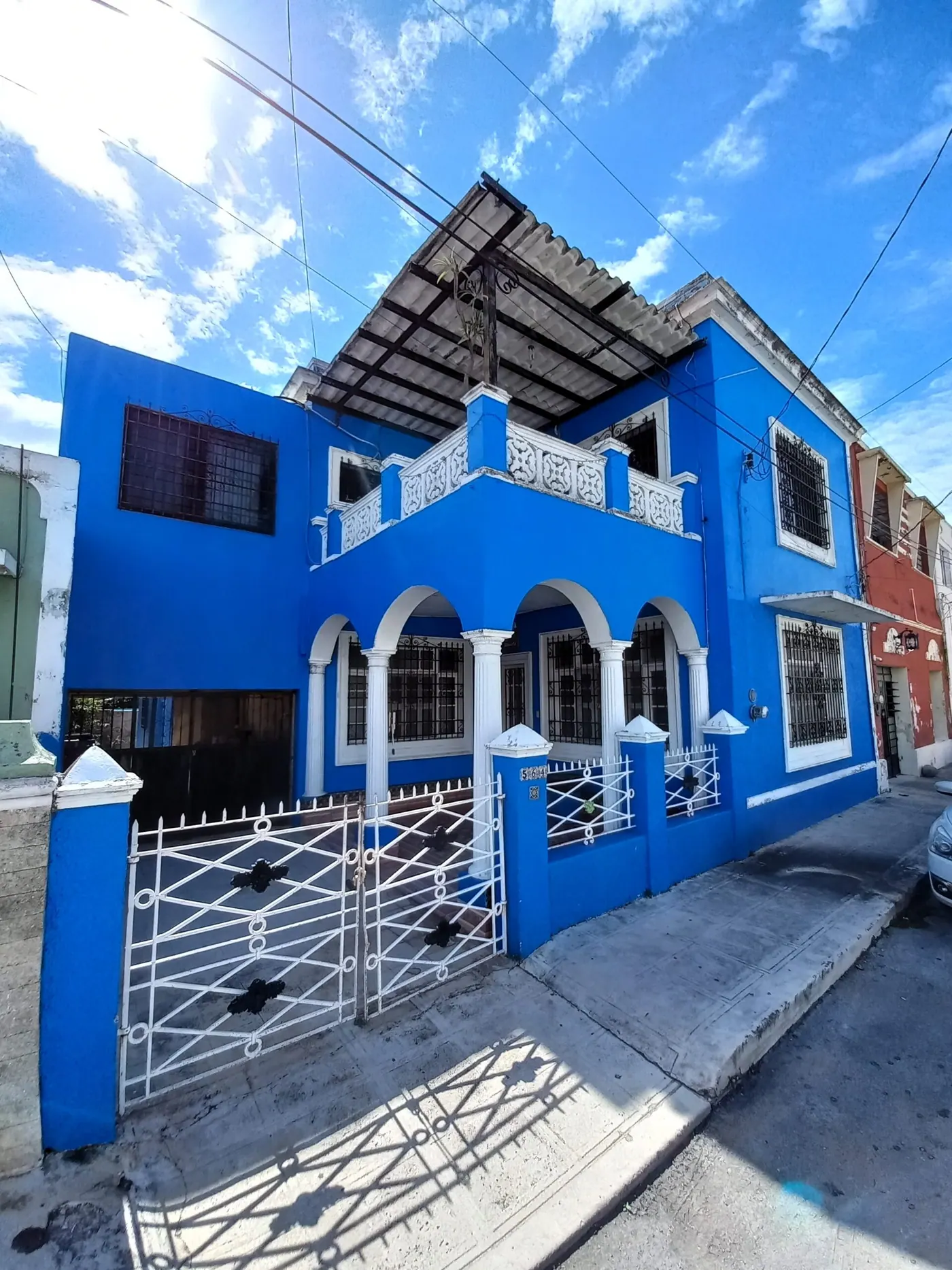 Genuine Art-Deco Home In Santiago — colonial home in Mérida Centro — photograph 2