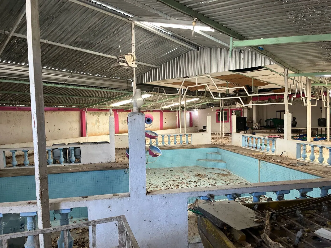 Grand Dual-Property Opportunity — La Ermita / San Sebastian — colonial home in Mérida Centro — photograph 2