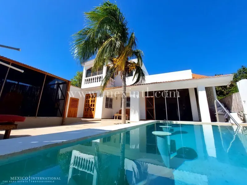 Beautiful Chuburna Beach House — beach property for sale in Yucatán Beach