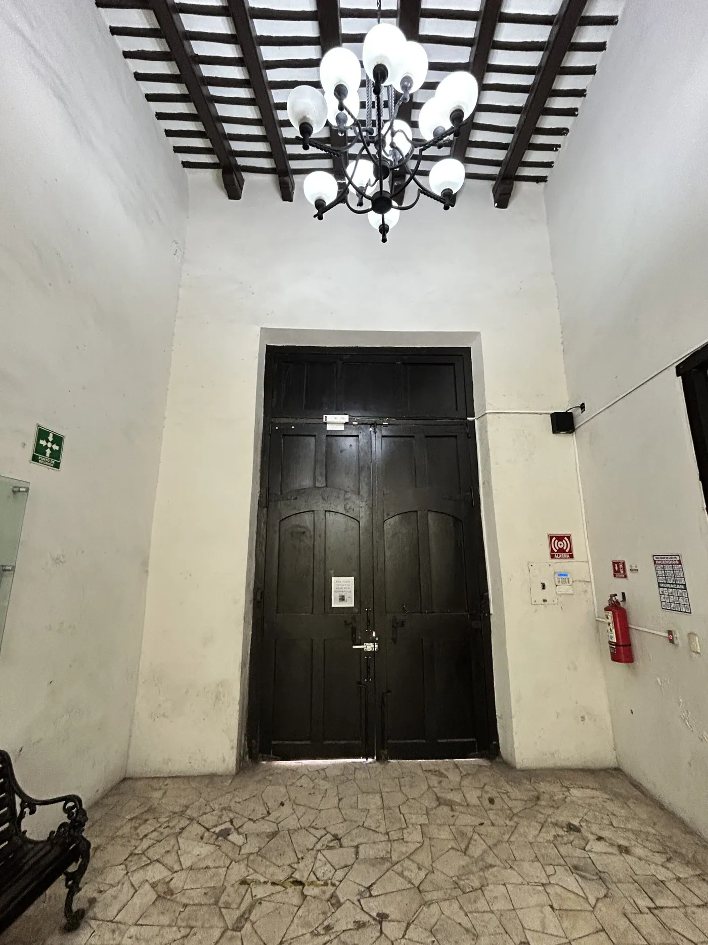 Restored Historic Colonial Home in Heart of Centro with Solar Panels! — colonial home in Mérida Centro — photograph 2